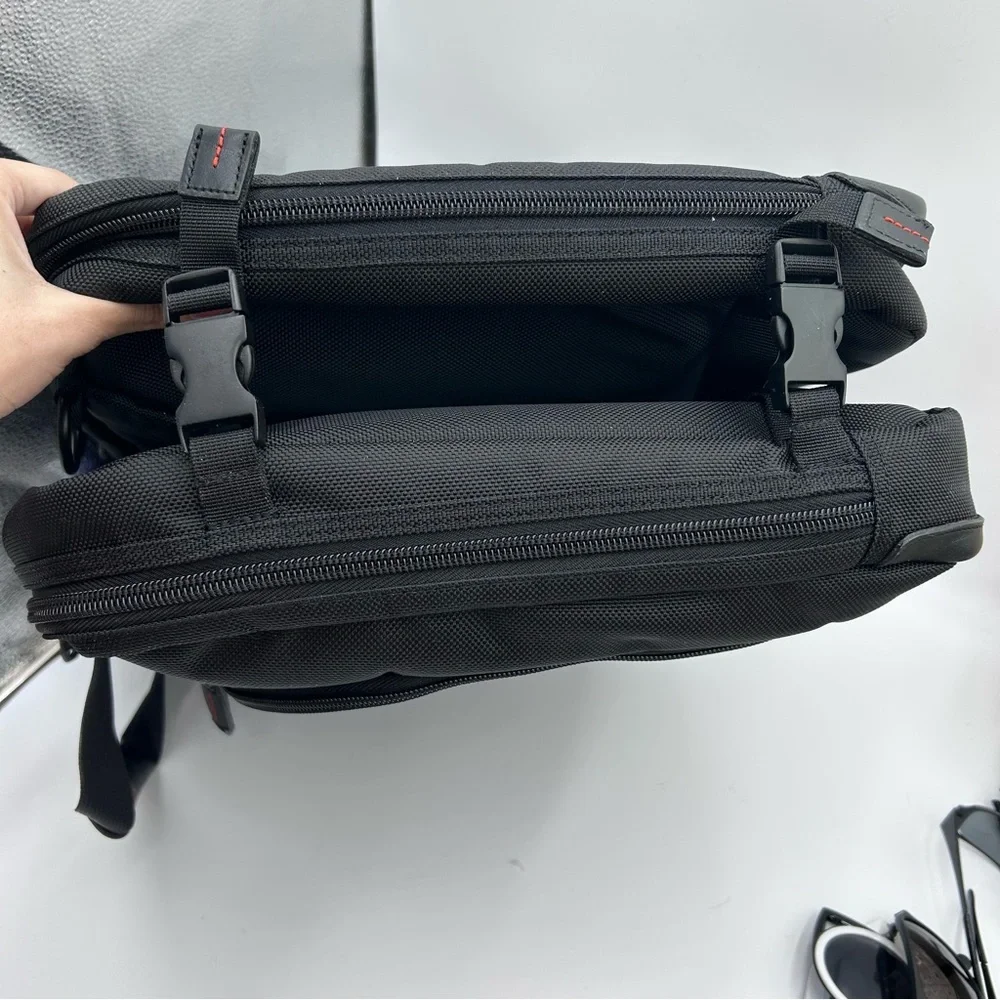 Black Samsonite Travel Briefcase Bag - Professional Laptop Carryall